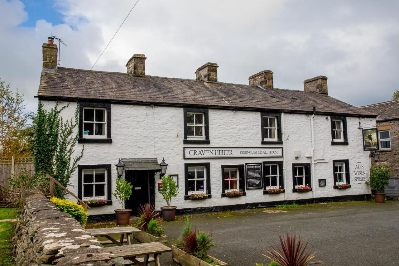 Craven Heifer Ingleton Hotel อิงเกิลตัน ภายนอก รูปภาพ